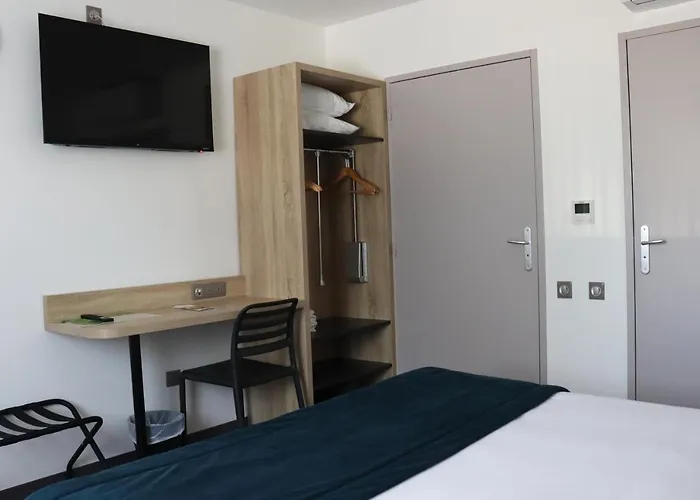 Hotel Lemand Lyon Est - Villefontaine