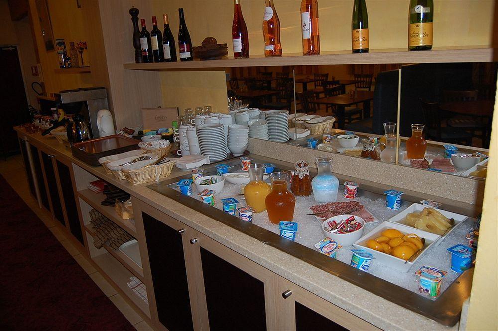 Hotel Lemand Lyon Est - 2*