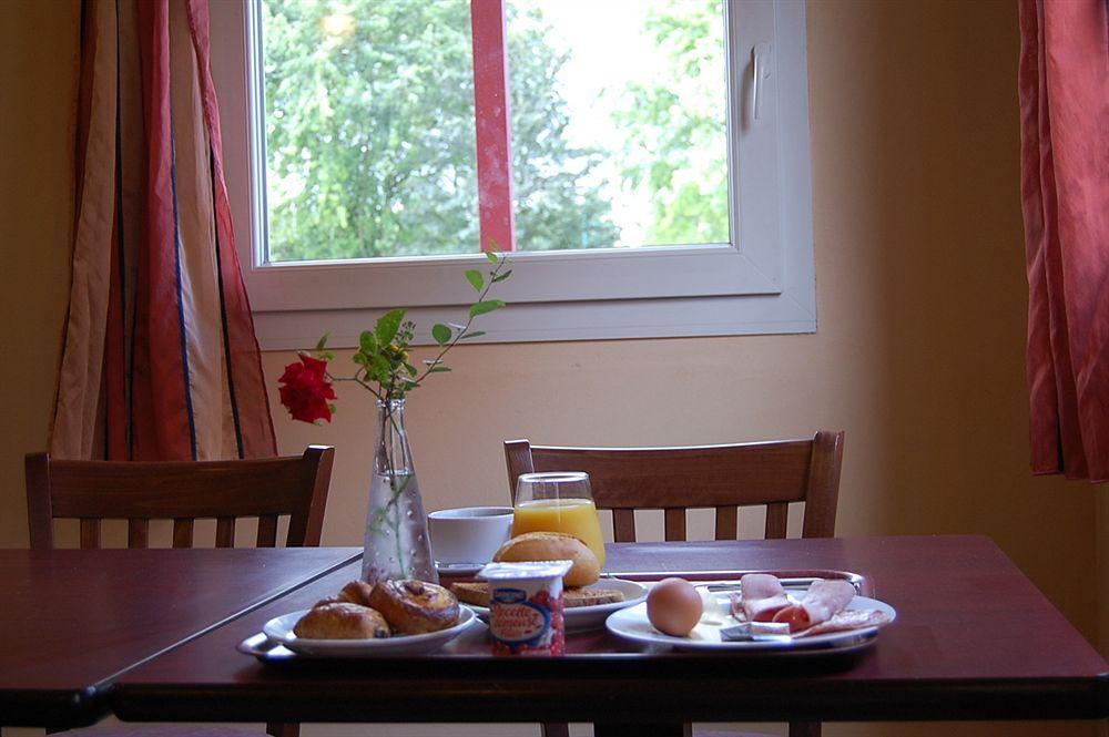 Hotel Lemand Lyon Est -