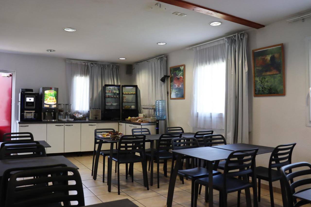 Lémand Hotel 2*